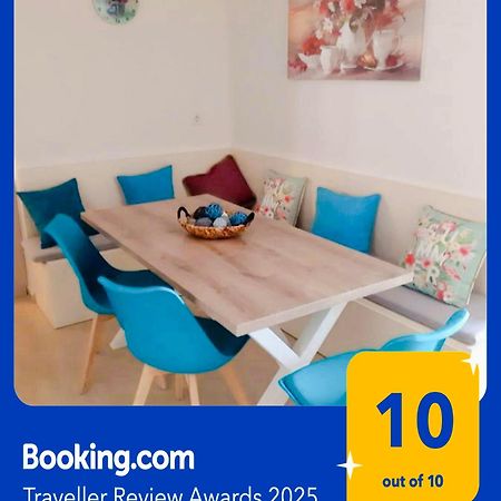 Central Apartment Near The Beach With Huge Private Terrace Loutráki Extérieur photo