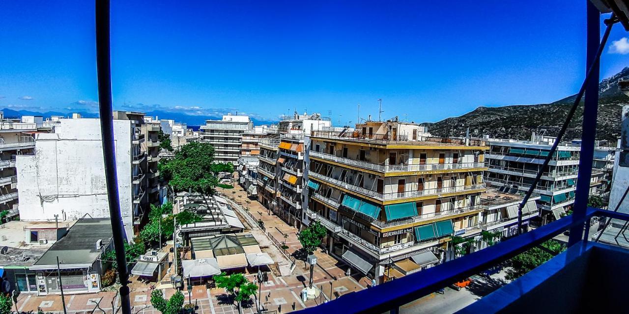 Central Apartment Near The Beach With Huge Private Terrace Loutráki Extérieur photo